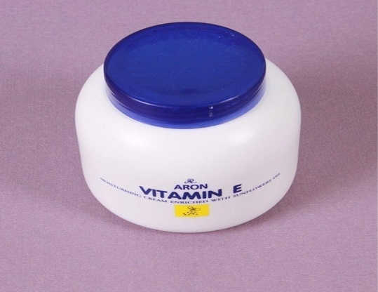 kem dưỡng ẩm Vitamin e